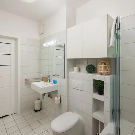 Kabacki Comfy By Bookinghost Lägenhet