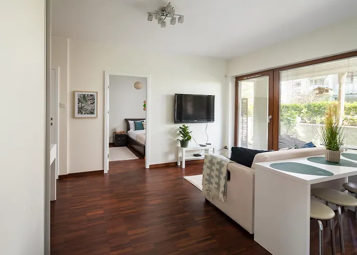 Kabacki Comfy By Bookinghost * وارسو